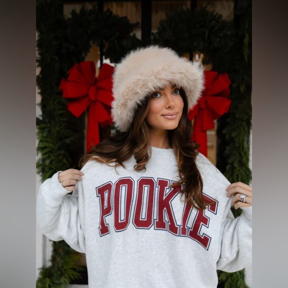 Pookie Oversized Crewneck Sweatshirt - Light Gray with Red Lettering